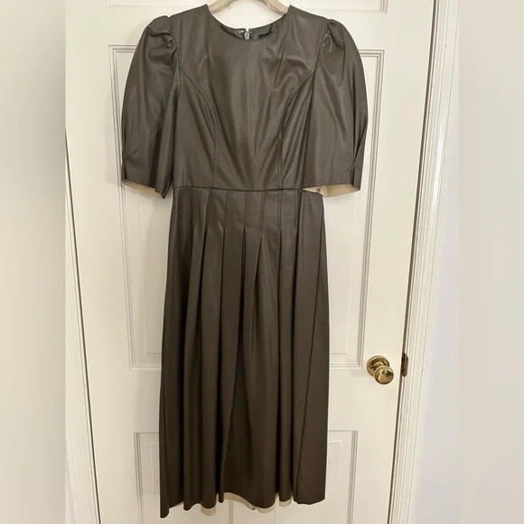 En Saison Dresses | En Saison Vegan Leather Dress | Color: Green | Size: S | Elizmelancon's Closet